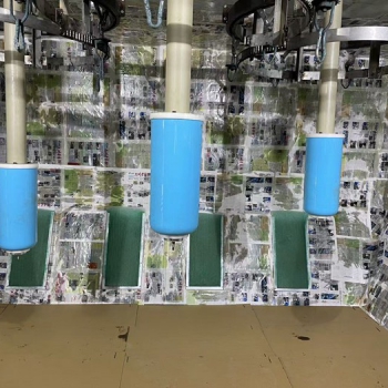 三噴頭靜電噴漆設(shè)備